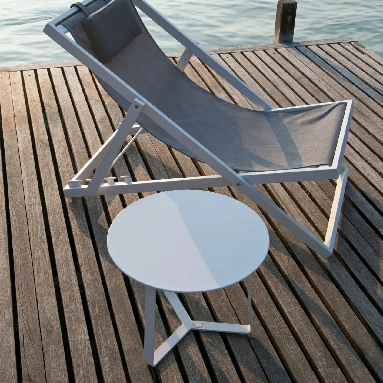 Apollo Outdoor Aluminium Round Side Table 57 cm - Image 4