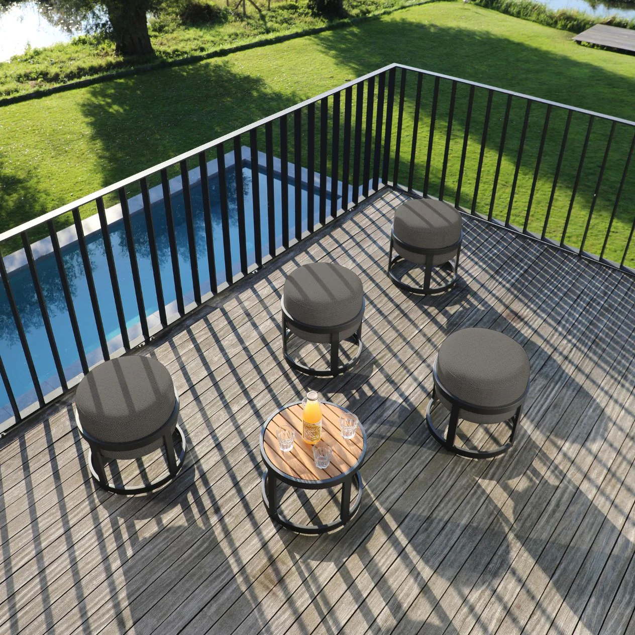Casper Round Outdoor Aluminium Stool - Image 4