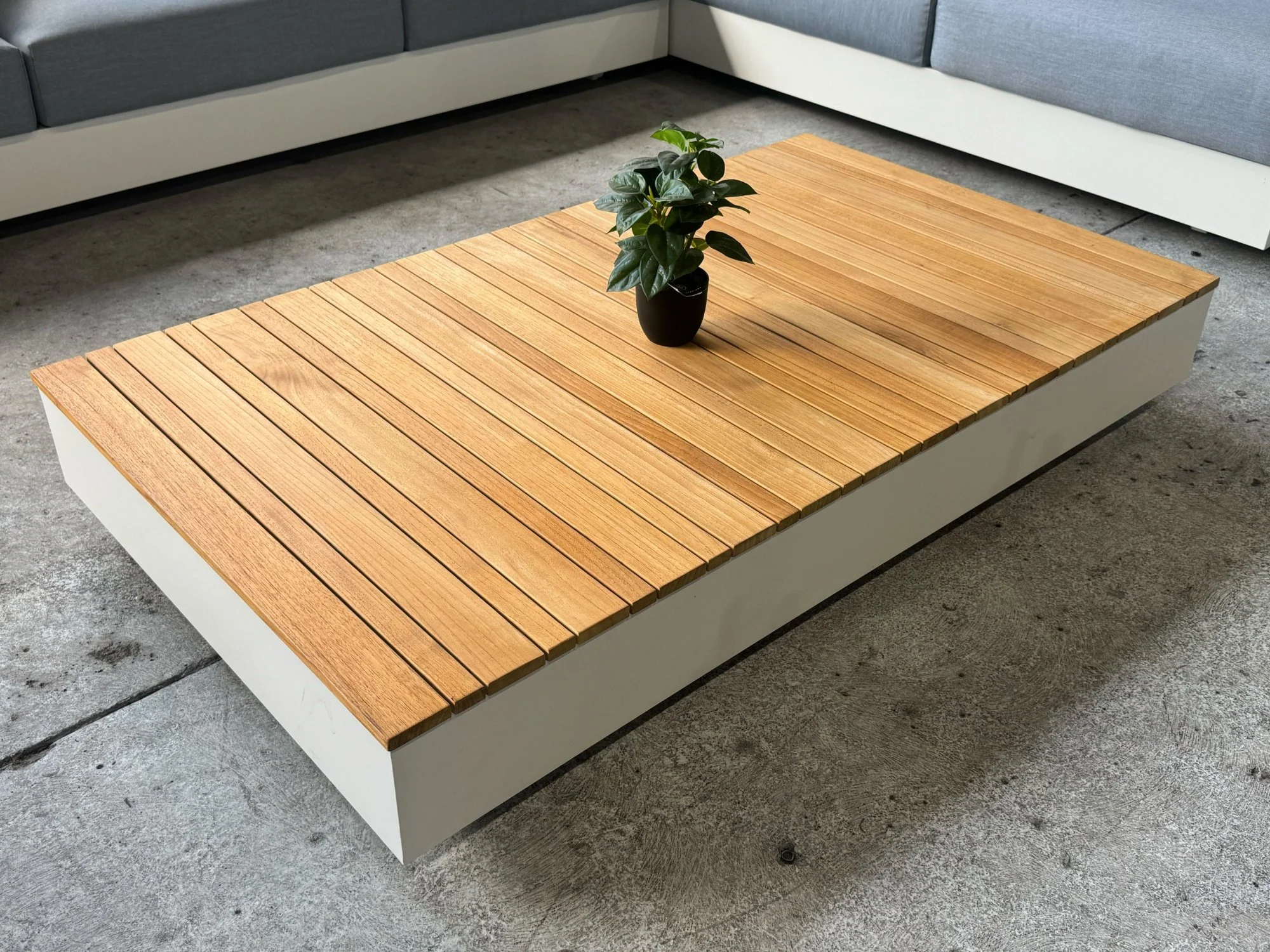 [Clearance] Como Aluminium Teak Coffee Table 140 cm at Moorabbin (MOR) VIC Store Only