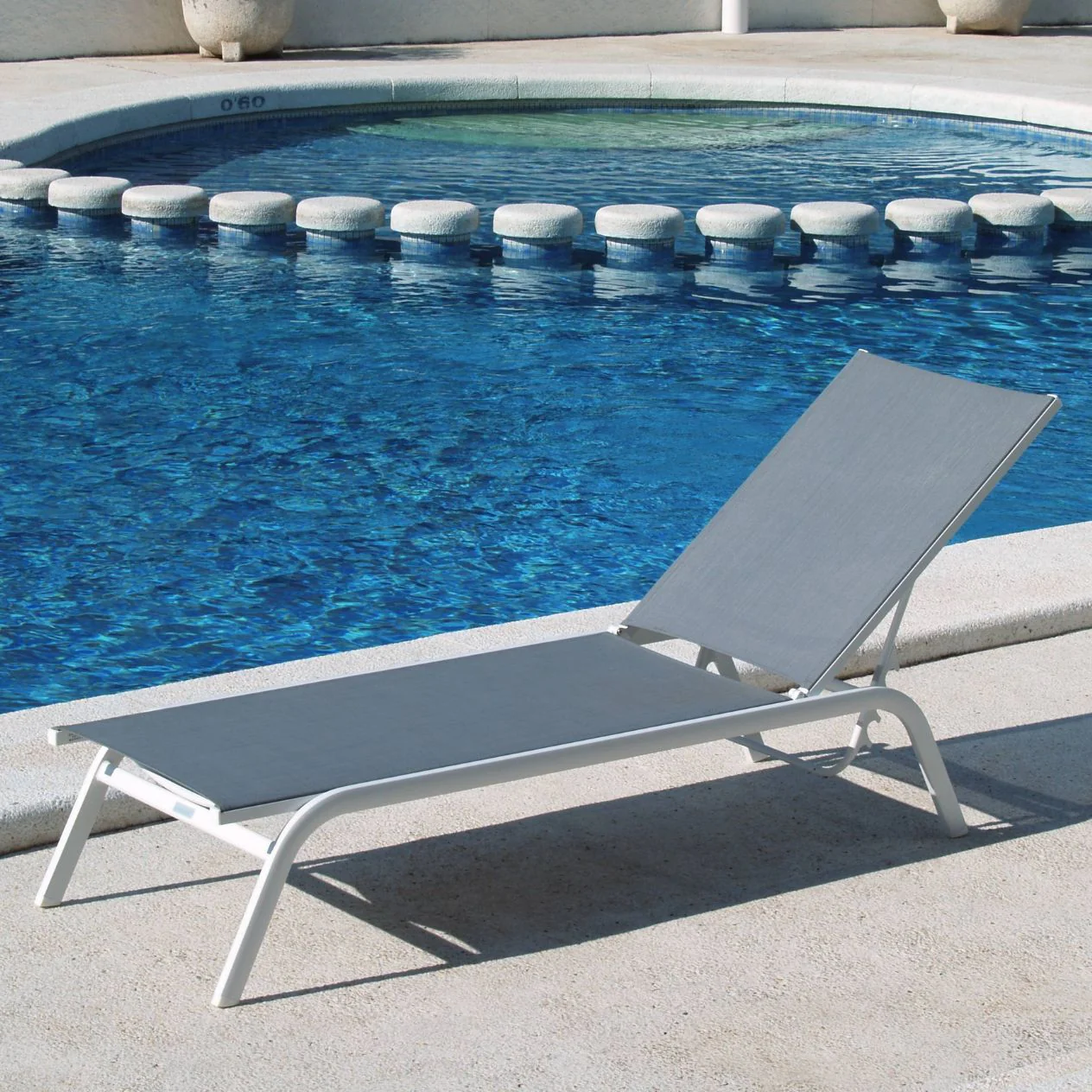 [Clearance] June Outdoor Aluminium Sun Lounger at Fortitude Valley (FTV) QLD Store Only - Image 4