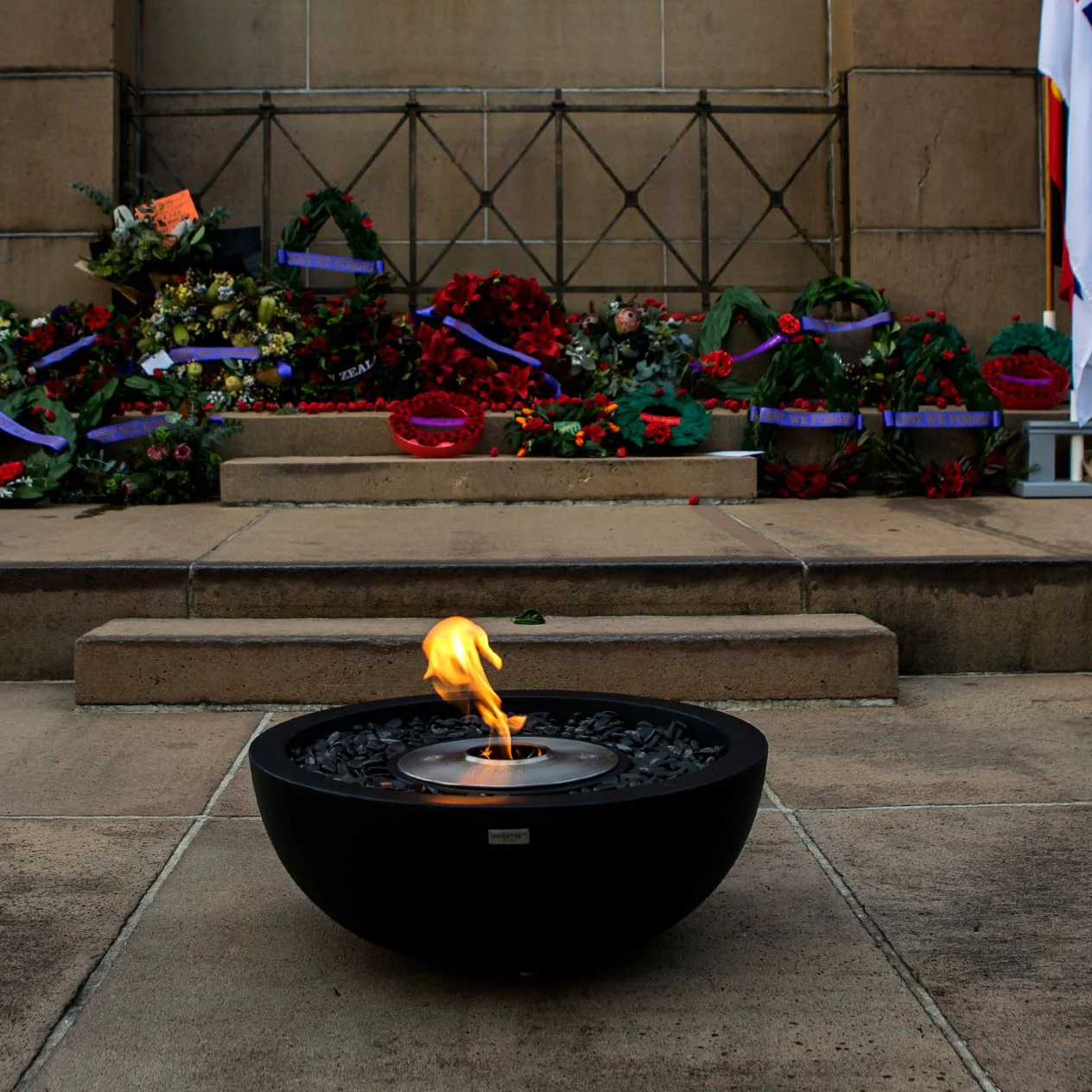 Ecosmart Mix600 Outdoor Firepit - Image 3
