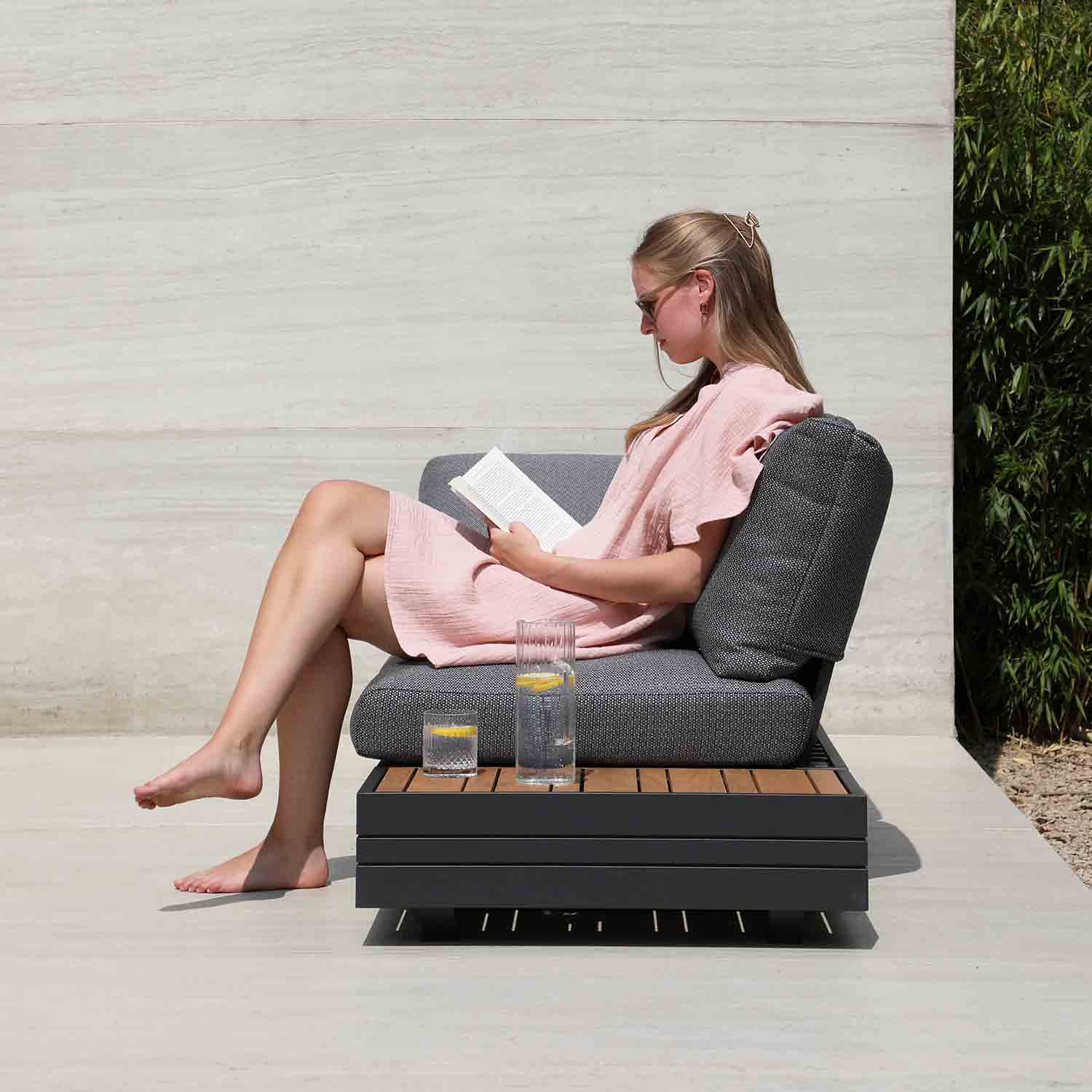 Hannover II 3 Seater Aluminium Outdoor Lounge With Sunlounger Feature - Image 10