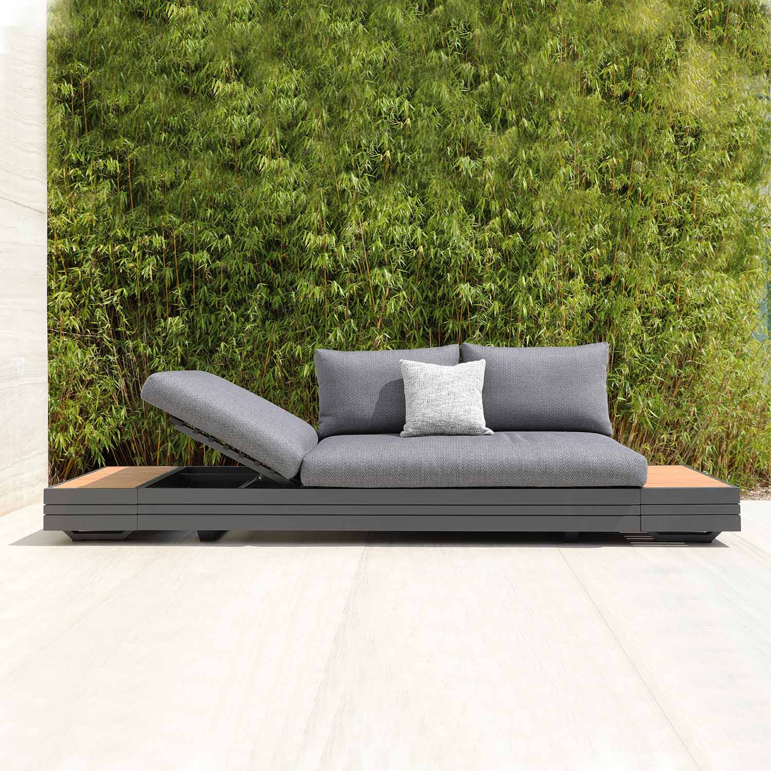 Hannover II 3 Seater Aluminium Outdoor Lounge With Sunlounger Feature - Image 8