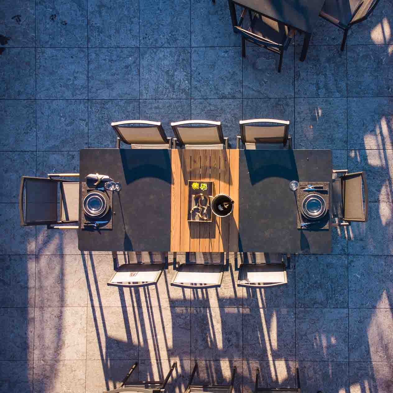 Largo Outdoor Aluminium Dining Table with Ceramic Glass & High-pressure Laminate Top 180 / 246 cm - Image 2