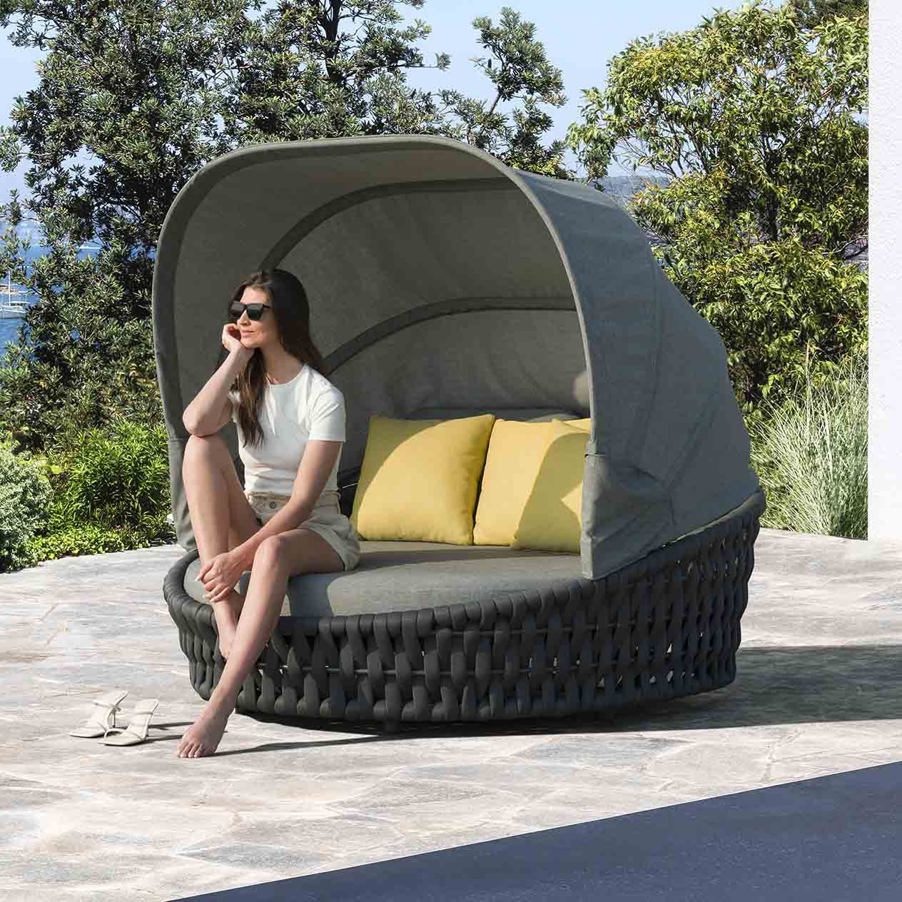 Lawson Outdoor Rope Daybed - Image 2