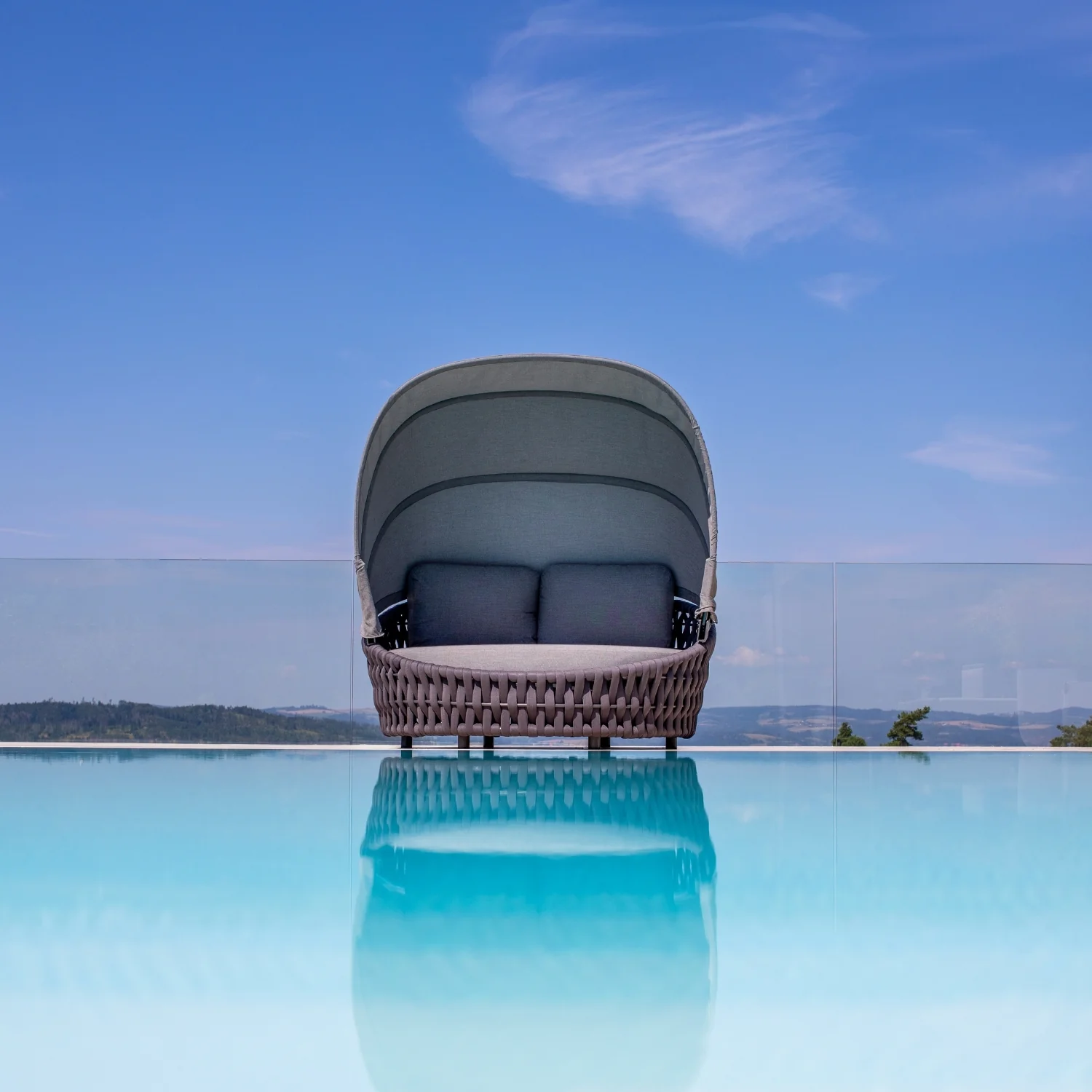 Lawson Outdoor Rope Daybed - Image 7