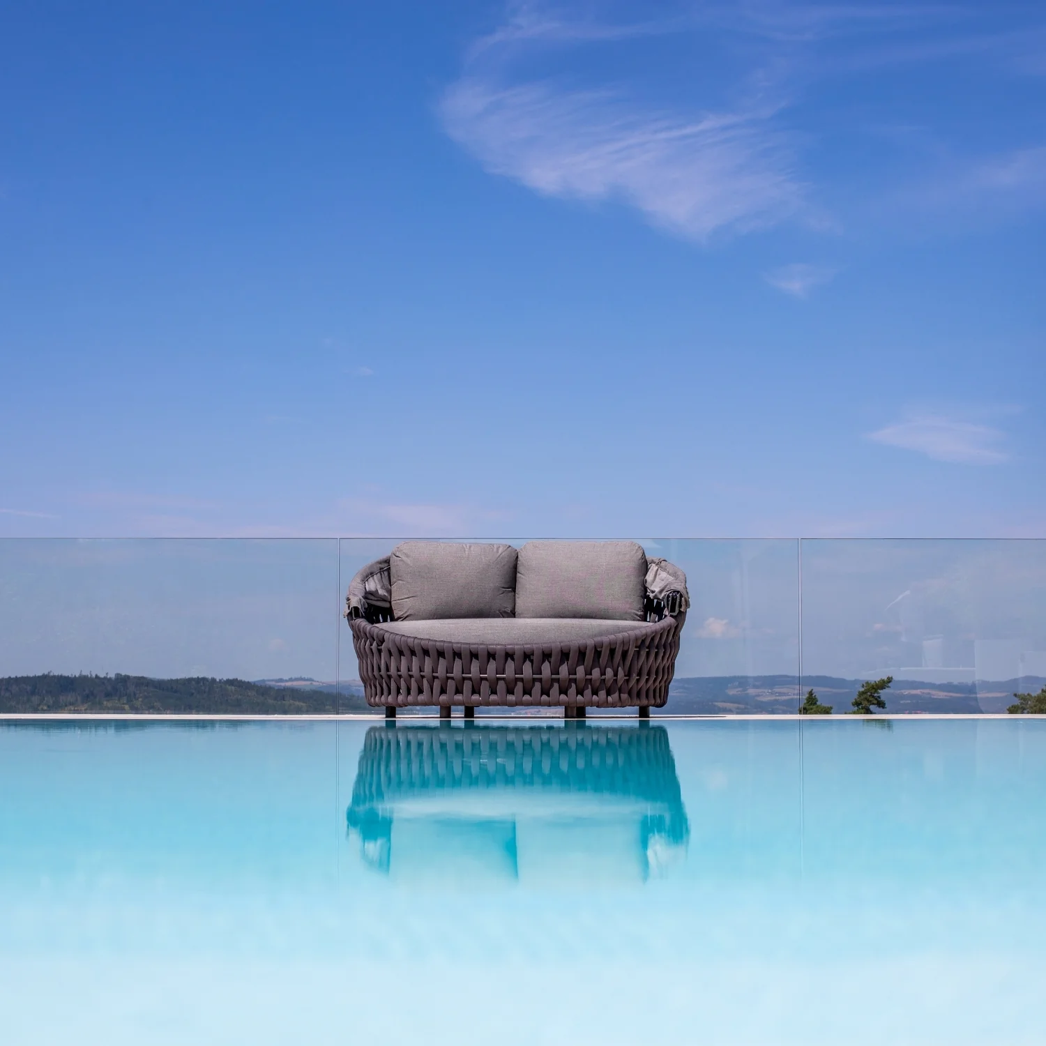 Lawson Outdoor Rope Daybed - Image 8