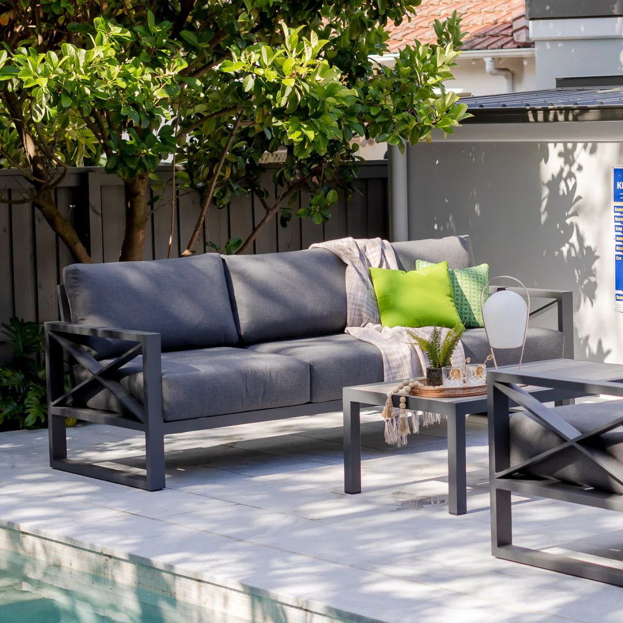Linear 3 Seater Outdoor Aluminium Lounge - Image 5