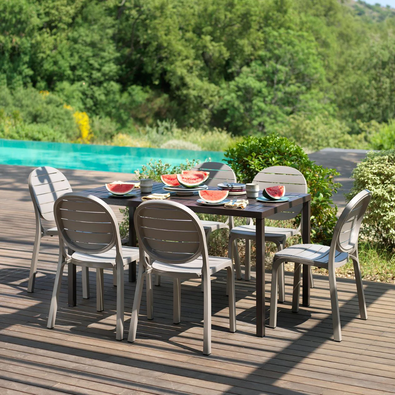 Nardi Cube Outdoor Resin Dining Table 140 cm - Image 3