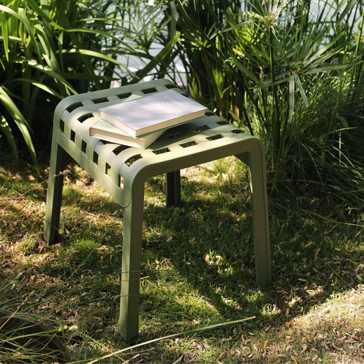 Nardi Folio Outdoor Resin Balcony Footstool - Image 3