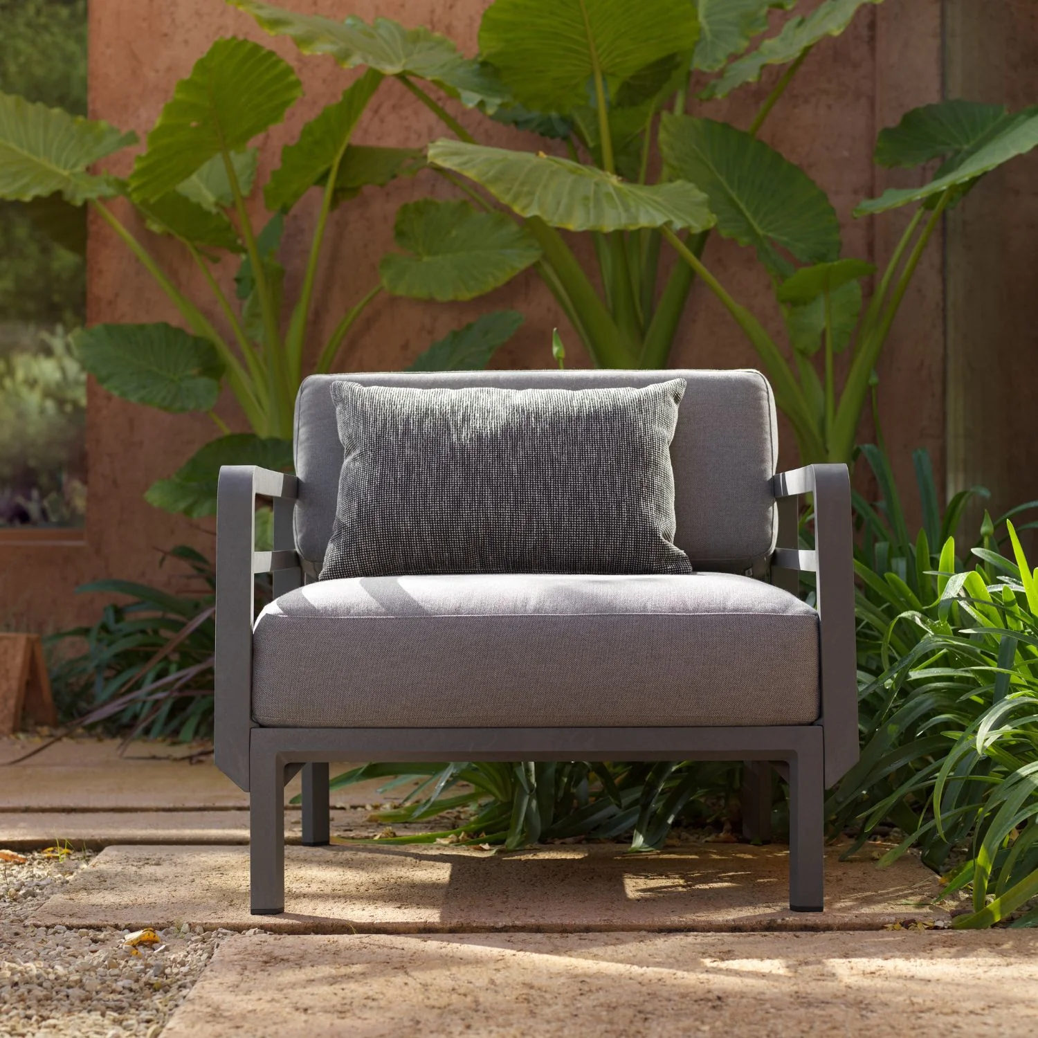 Nardi Maximo Outdoor Armchair - Image 3