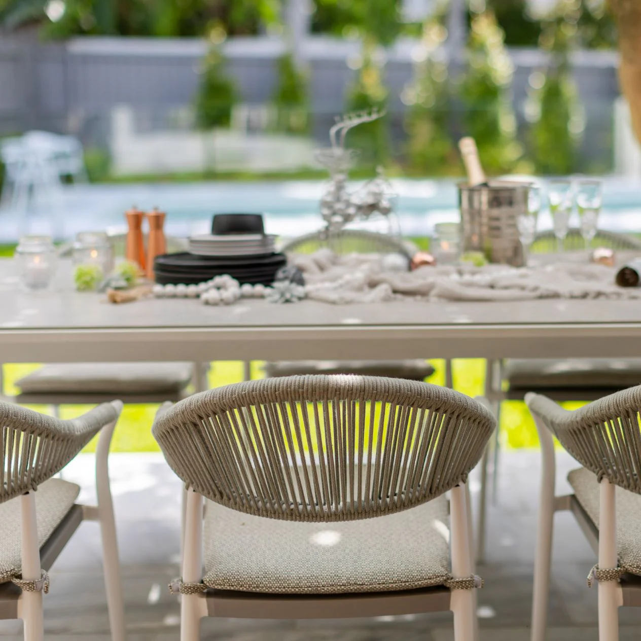 Neverland II Extension Table Windsor Chair Outdoor Dining Setting - Image 4