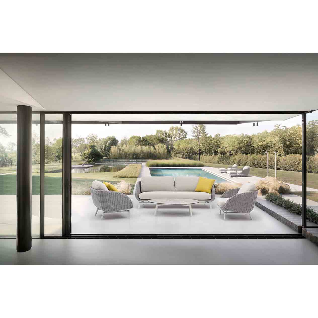 Sorrento Outdoor 5 Seater Lounge Setting With Coffee Table - Image 3