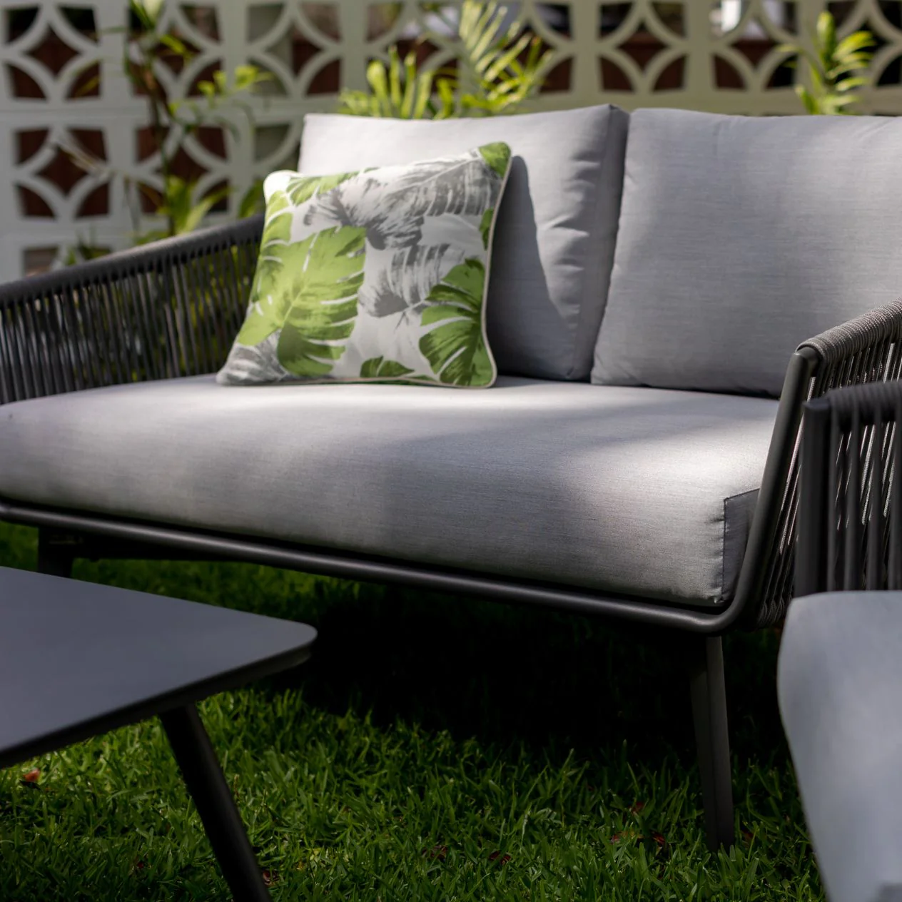 Truro 3 Seater Outdoor Rope Lounge - Image 9