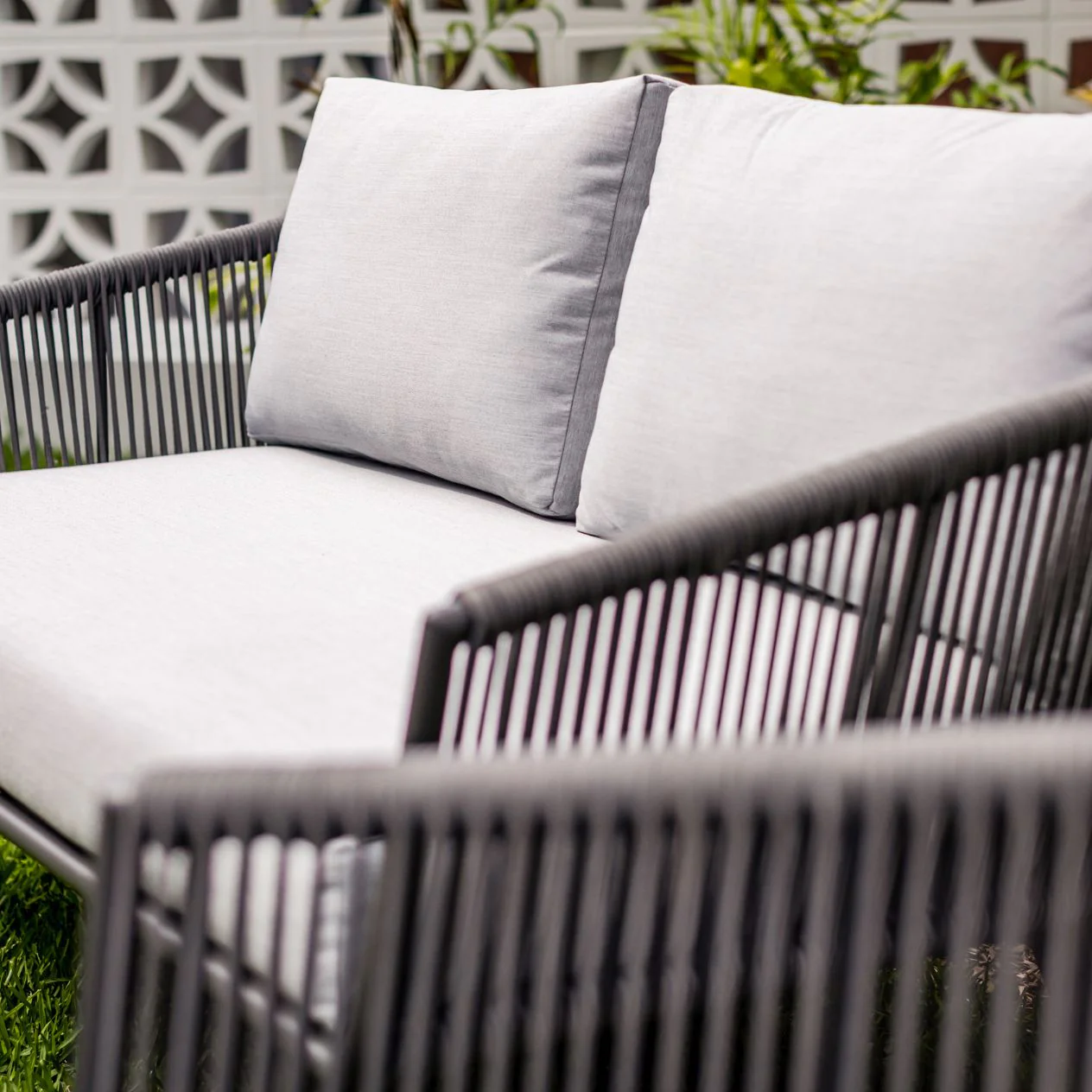 Truro 5 Seater Outdoor Rope Lounge Setting - Image 15