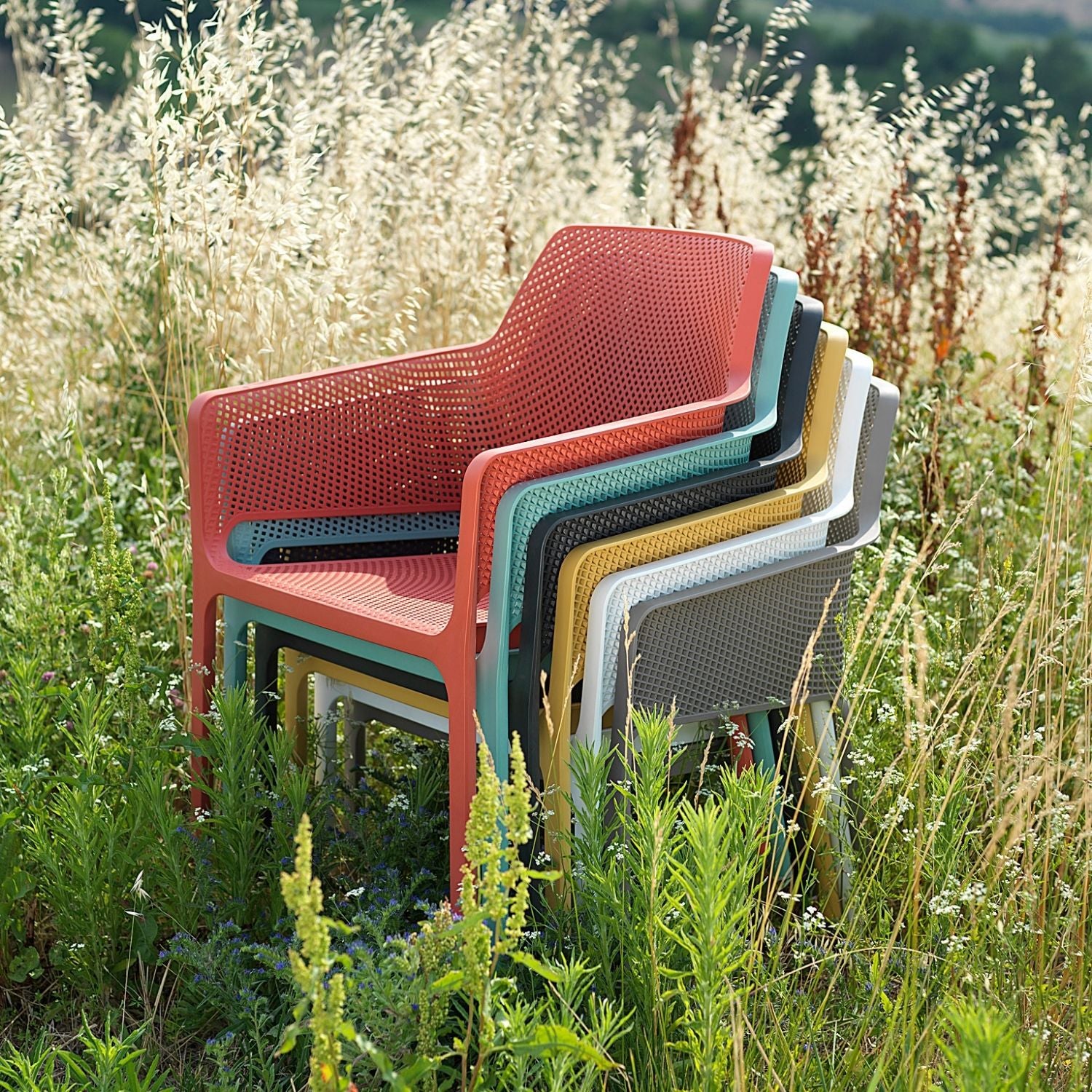 Zen Round Table Net Chair Outdoor Dining Setting - Image 6